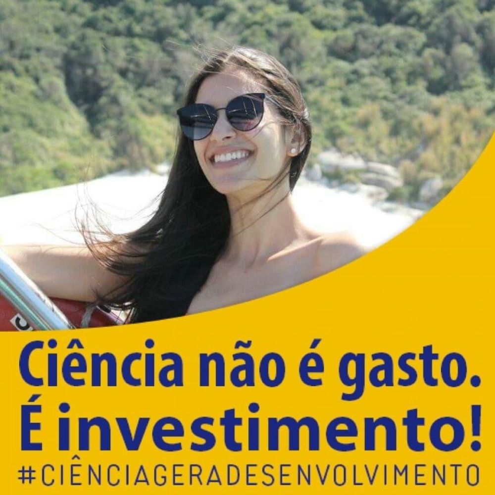 Meet your Posher, Lara